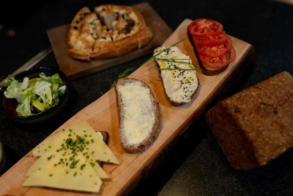 Einfach, schnell und lecker zubereitetes Butterbrot!